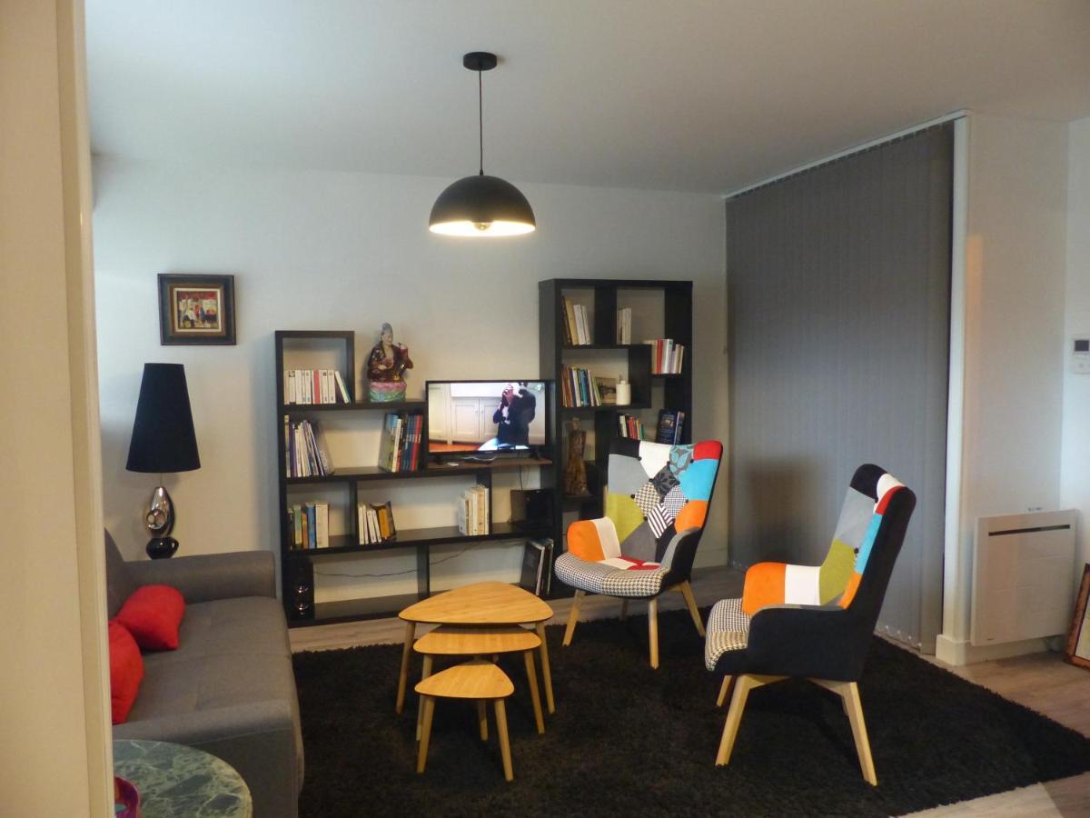 Grand studio confort classé 3 étoiles Rochefort-sur-Mer Extérieur photo