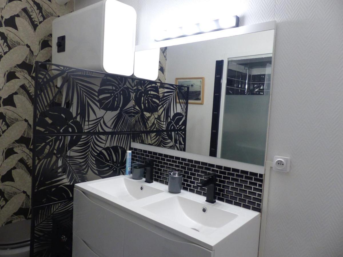Grand studio confort classé 3 étoiles Rochefort-sur-Mer Extérieur photo